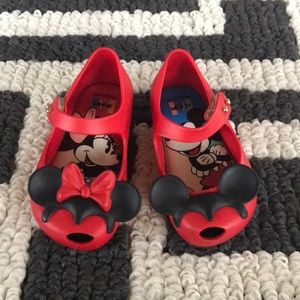 Red Mickey & Minnie Mini Melissa’s size 6